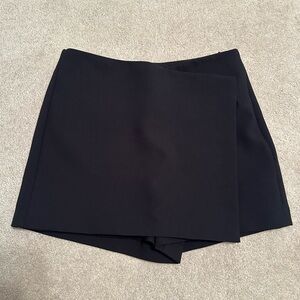 Zara Skort!